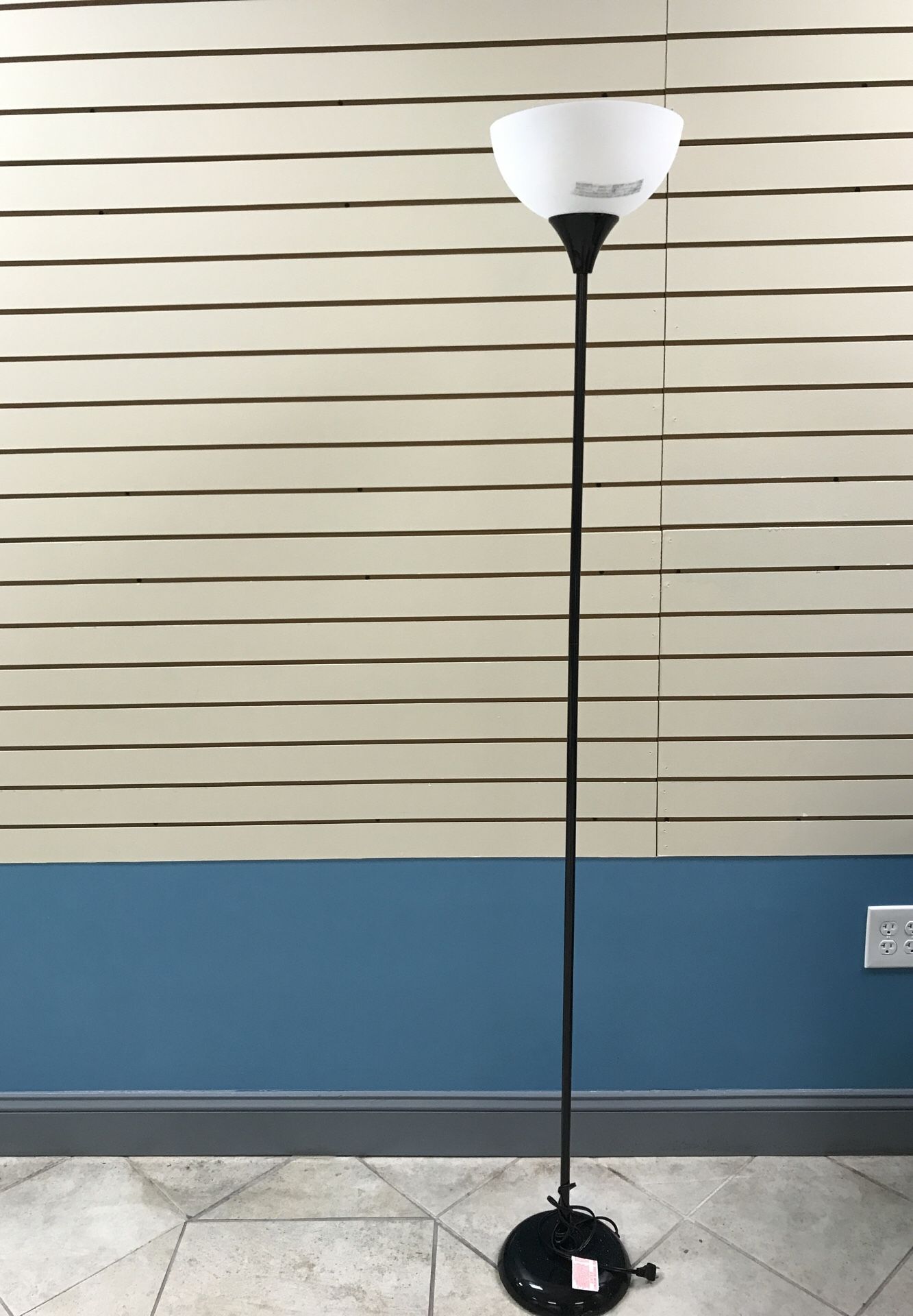 Floor lamp