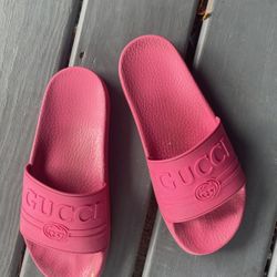 Gucci Slides 