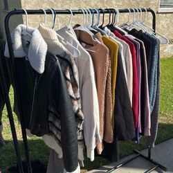 Women’s Sweaters 