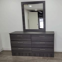 Dresser-with-6 Drawers and Mirror ⚜️ Cómoda-con-6 Gavetas y Espejo 