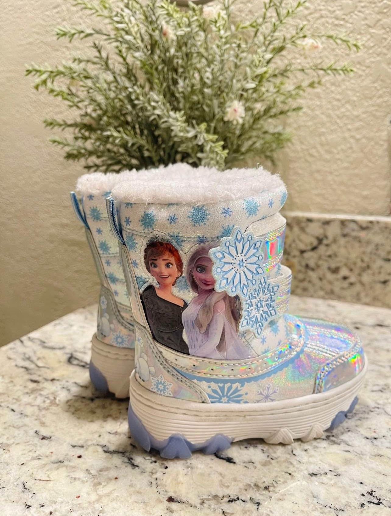 Frozen light up snow boots size6 worn for a while