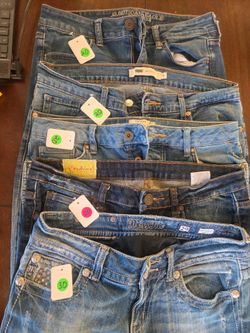 Womens Jeans Small / Med.  Like New Name Brands !!