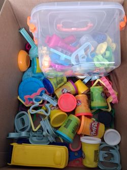 Play dough and molding toys