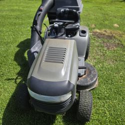 Riding Lawn Mower 42" Deck