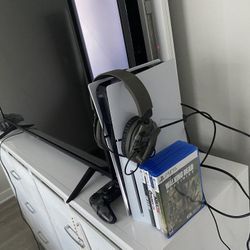 Ps5 Slim Bundle + 50inch Smart Tv