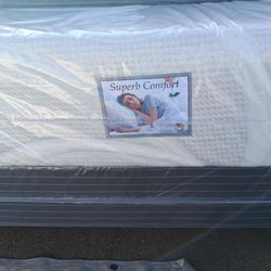 Brand New Queen Size Memory Foam Mattress And Box Spring Free Delivery Depends On Location