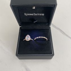 Engagement & Wedding Band