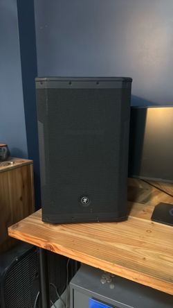 2 Mackie SRM 550