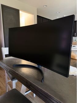 LG UltraWide 35” LED Curved Monitor
