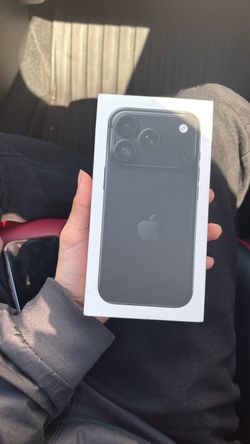 Brand new iPhone 18 pro Verizon carrier locked r