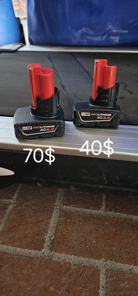 Milwaukee Battery M12