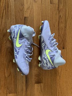 Size 11 (men’s) Nike Phantom Luna II ACD FGMG NU1 Soccer Cleats (Box Included)