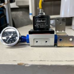 Edelbrock EFI fuel pressure regulator