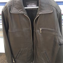 Mens Leather Jacket Size L Like New - Super Soft Leather