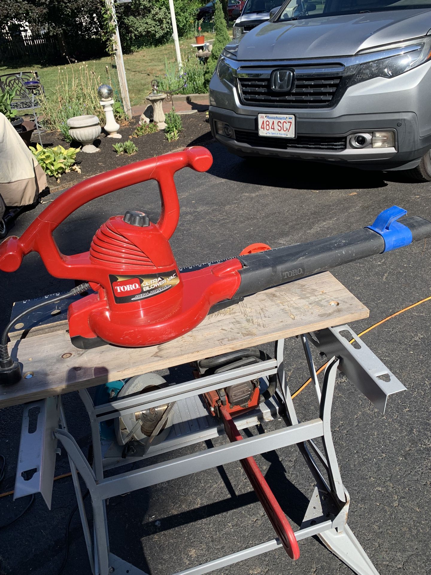 Toro Ultra Blower Variable Speed Leaf Blower