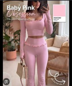 Brand new never worn Active Wear women’s set