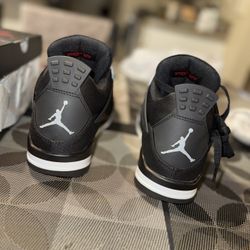 Brand New Jordan 4 Black canvas men’s US SIZE 9