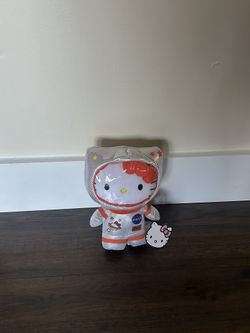 Sanrio-Hello Kitty Plushie