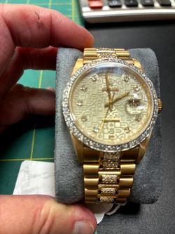 Day date vintage Gold and diamond watch