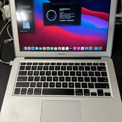 Apple  MacBook