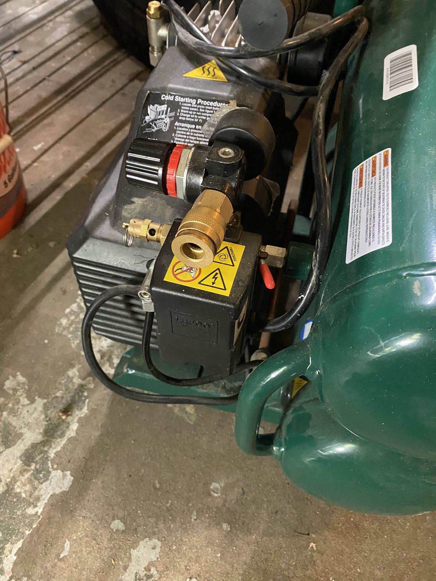 Rolair (The Bull) 2 HP 4.3 Gallon Contractor Twin Stack Air Compressor