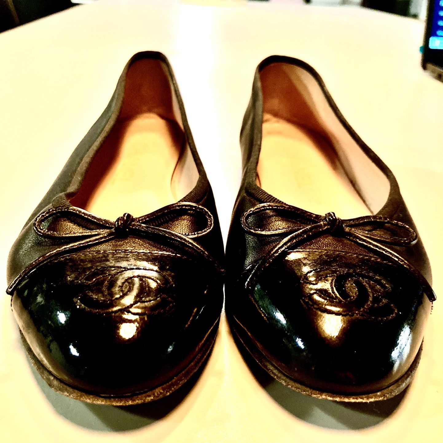Chanel Leather Patent Cap Logo Toe Ballerina Flats for Sale in Oakland, CA  - OfferUp