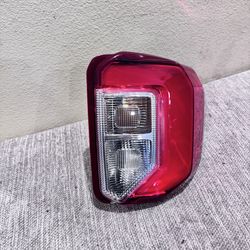 2020 to 2024 FORD EXPLORER TAIL LIGHT RH