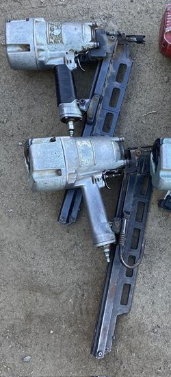 2 Pistolas De Clavos Hitachi / 2 Hitachi Nail Guns