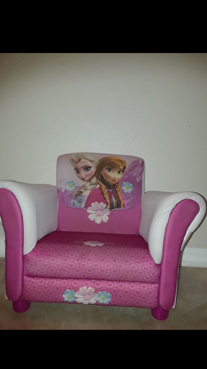 Disney frozen toddler Sofa chair!
