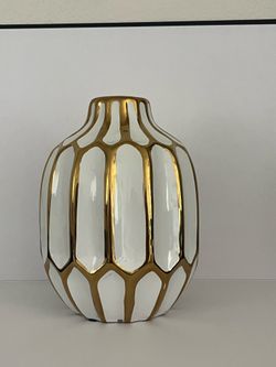 Gold and white vase
