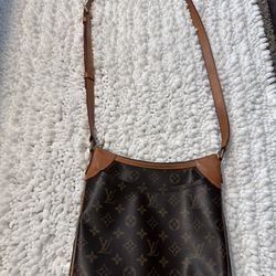 Louis Vuitton Cross Shoulder Bag M56390 Odeon PM