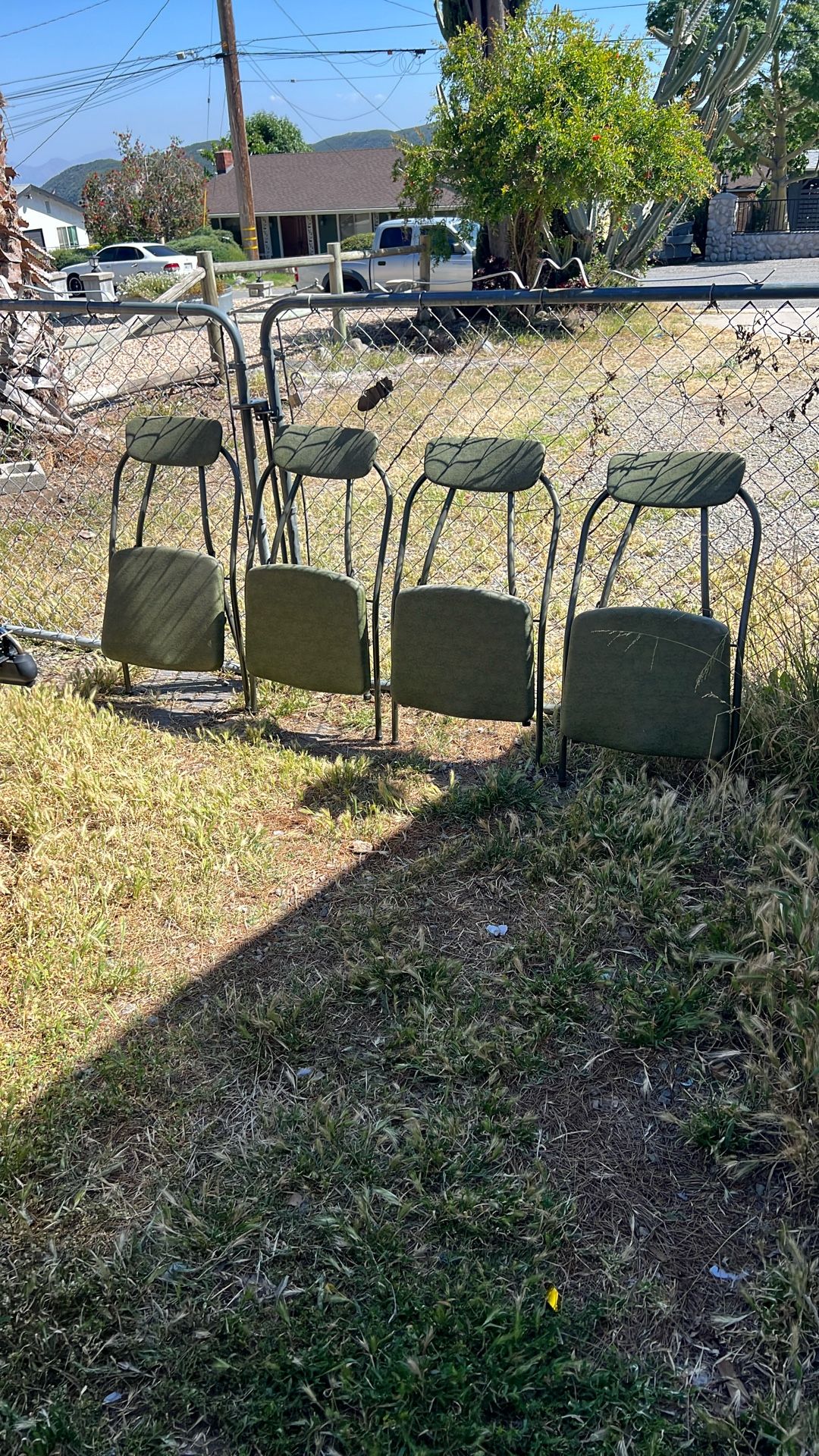 Vintage Mid Century Foldable Chairs In Great Condition