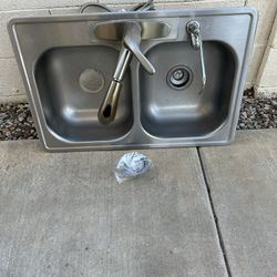 Kitchen Sink With Working Hardware