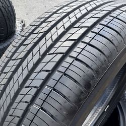 Kumho Tires 235/60/18
