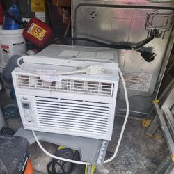 Window Air Conditioner