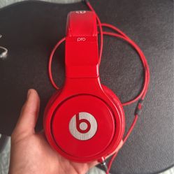 Beats Solo 2 Pro