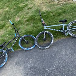 Cult 2023 BMX bike