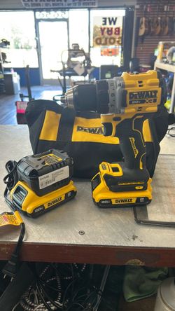 1003 DeWalt DCD800 20V Lithium Ion XR Brushless 12/“ Drill Driver W/ 2x2.0ah Batteries & Charger In Soft Carry Bag 558731