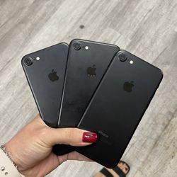 iPhone 7 32GB Unlocked 