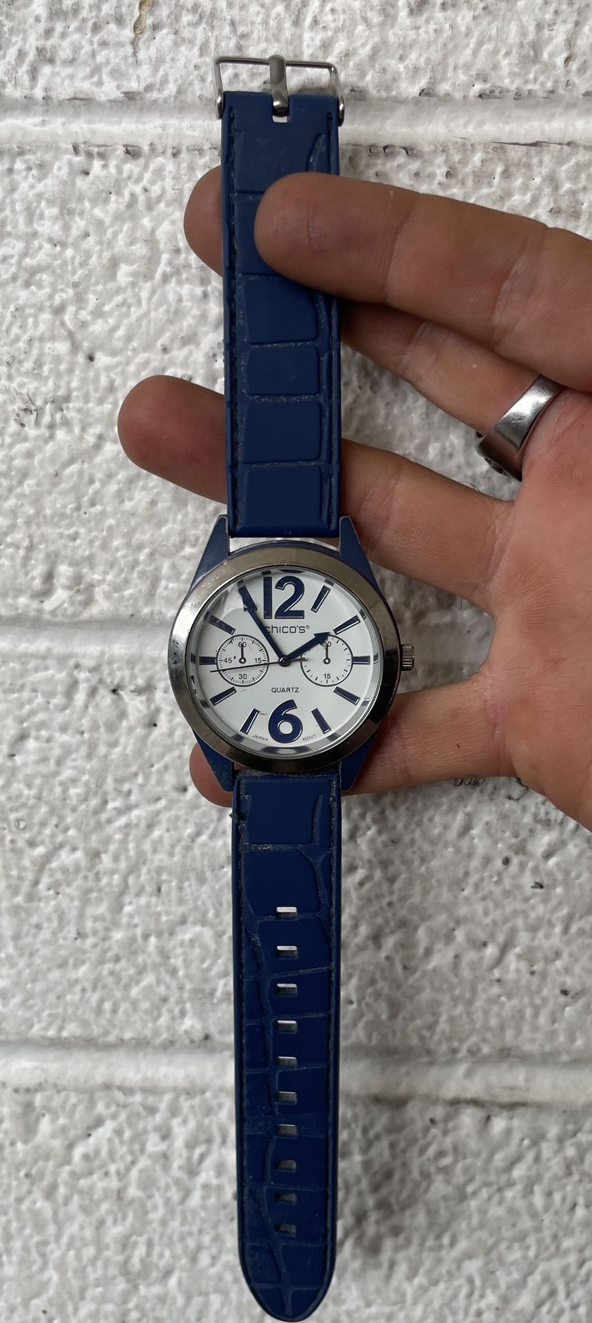 Chico’s watch works good 