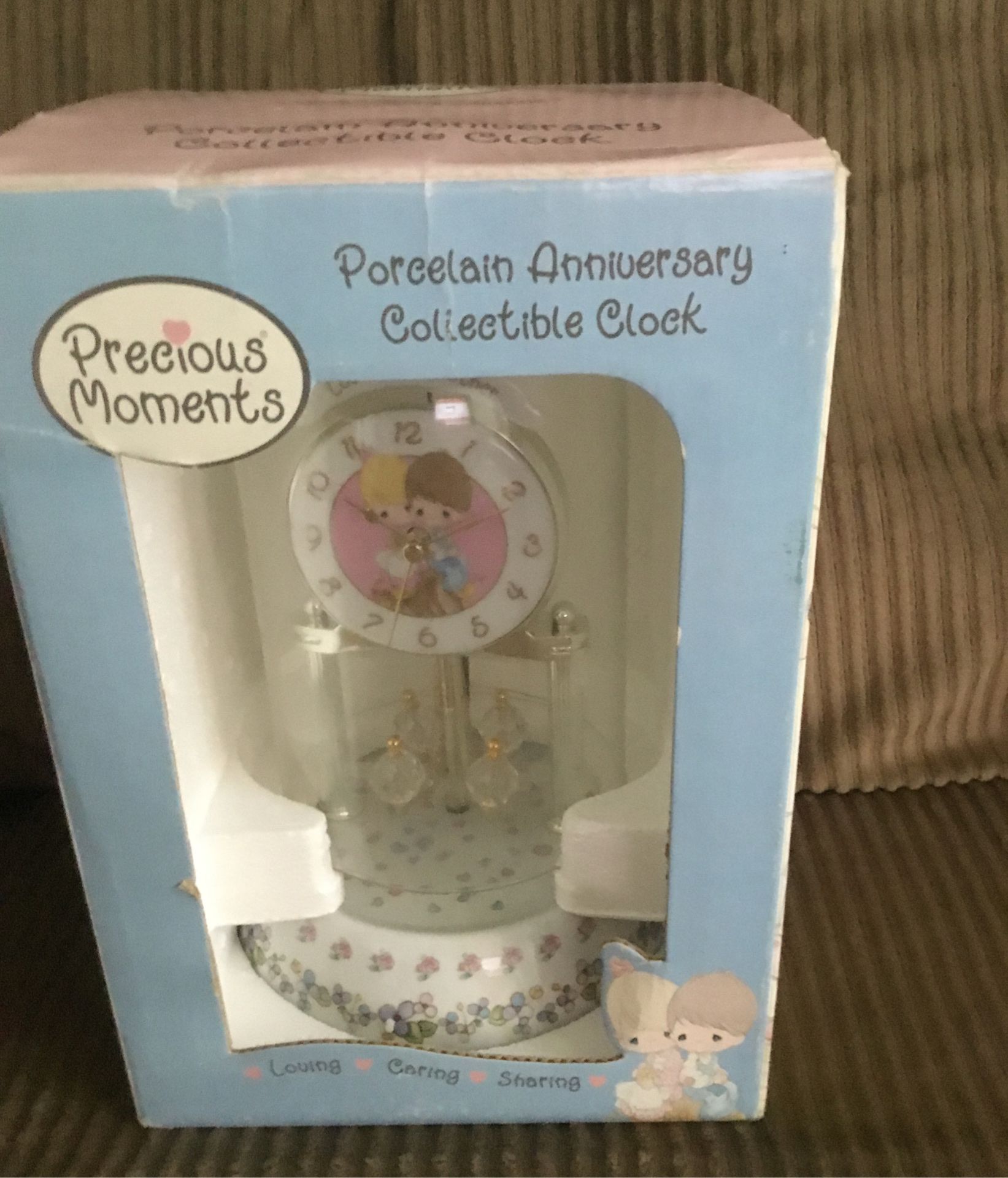 Precious Moments Porcelain Collectable Clock (Love One Another)