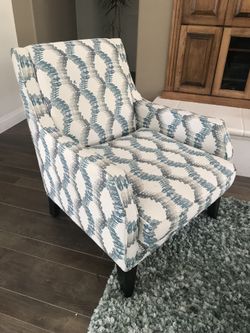 Accent chairs