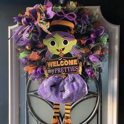 Halloween Little Girl Witch's Wreath