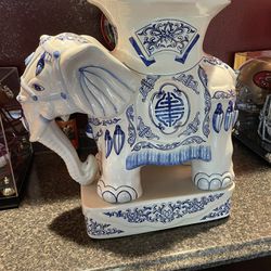 Figurine Porcelain Elephant Side Table / Plant Holder 