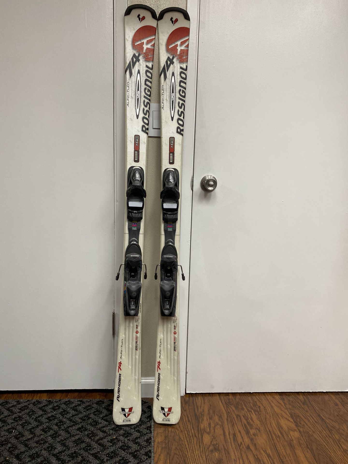156cm Rossignal 74 auto turn skis professionally hand sharpened and waxed