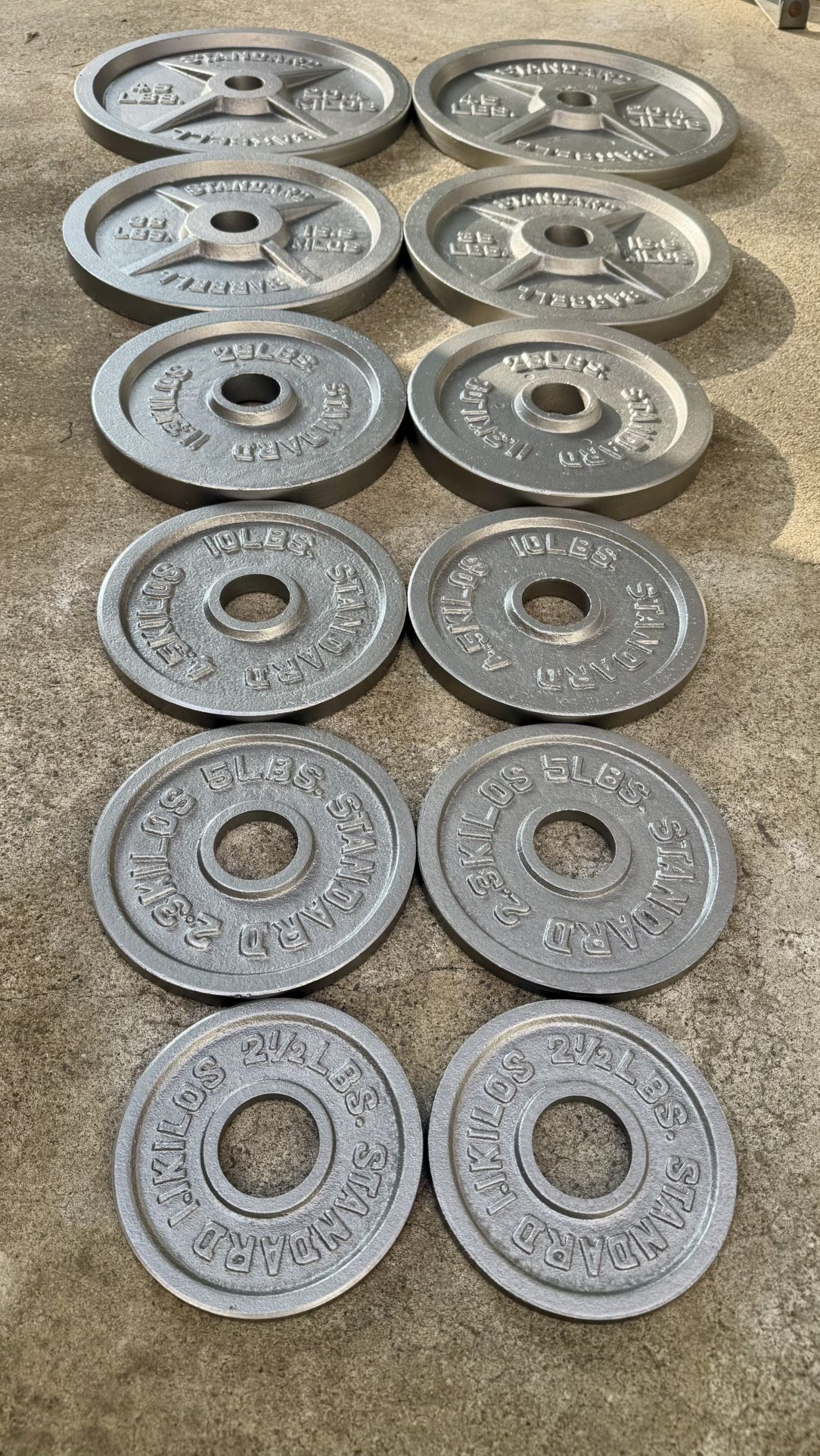 Standard Barbell Olympic Weight Set 