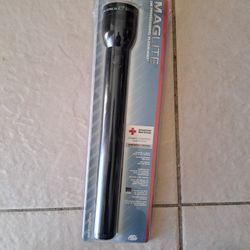 MAGLITE FLASHLIGHT NEW