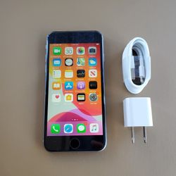 iPhone 6s - UNLOCKED - Like New  