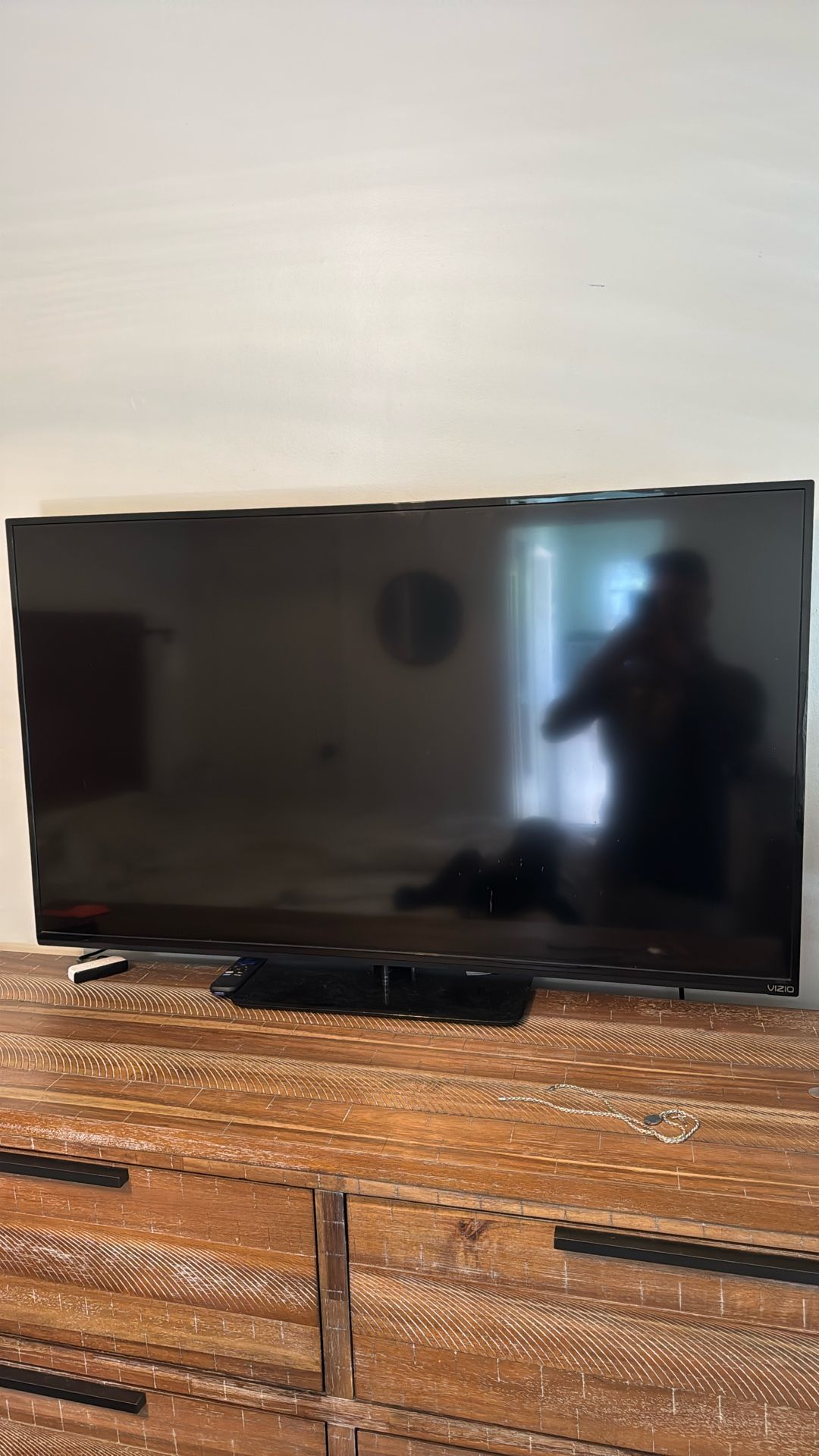 55” Vizio tv With Roku Included