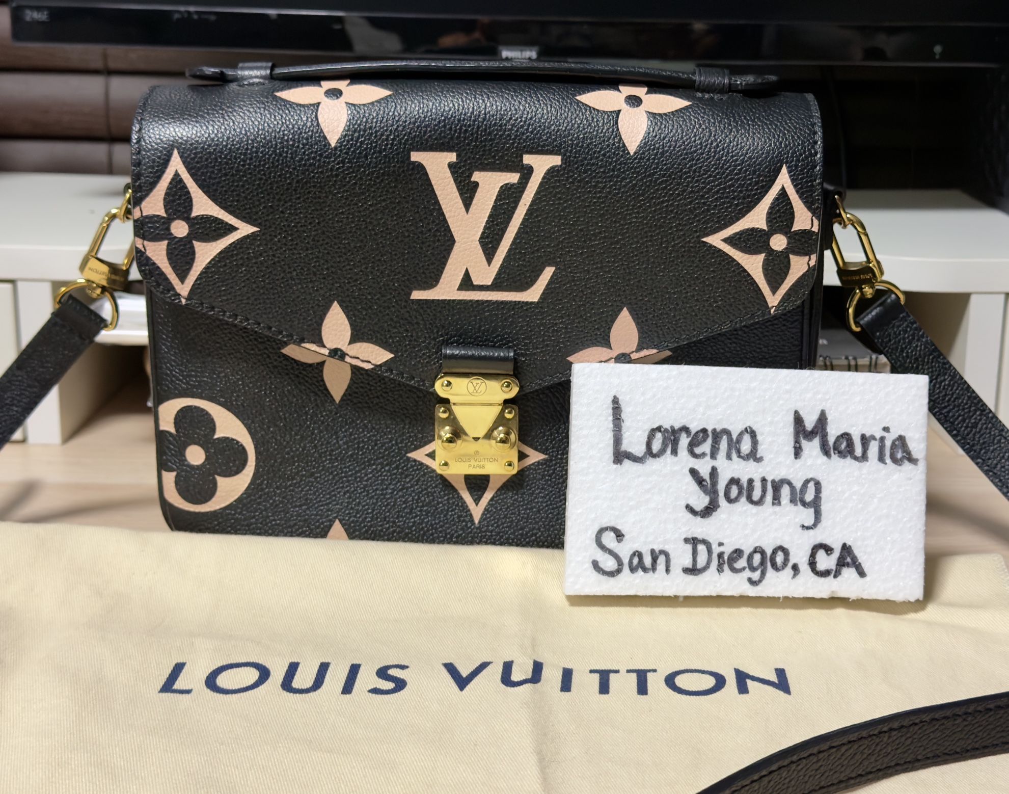 Louis Vuitton Pochette Metis Empreinte Bicolor Leather